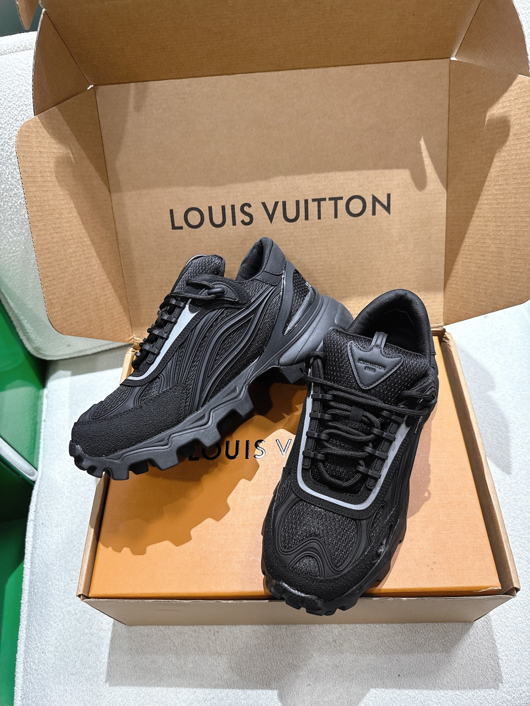Louis Vuitton 路易威登Summit 运动鞋