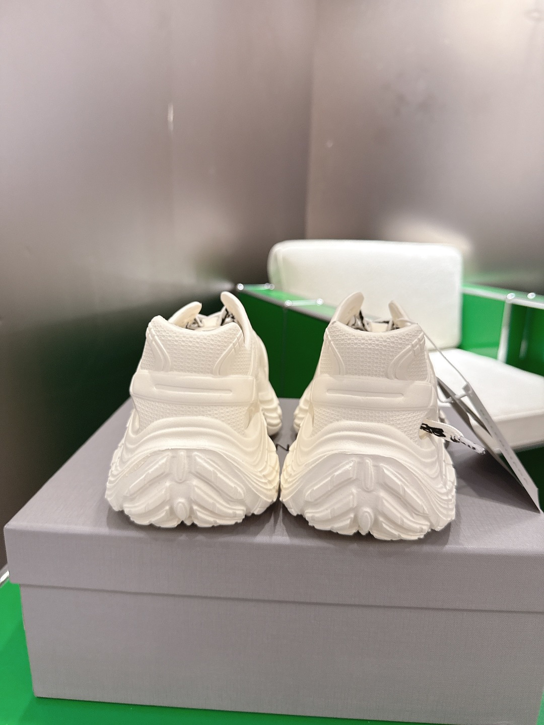 Balenciaga 码数偏小，建议拍大一码(k003)BALENCIAGA 巴黎世家沙滩拖鞋 ‼