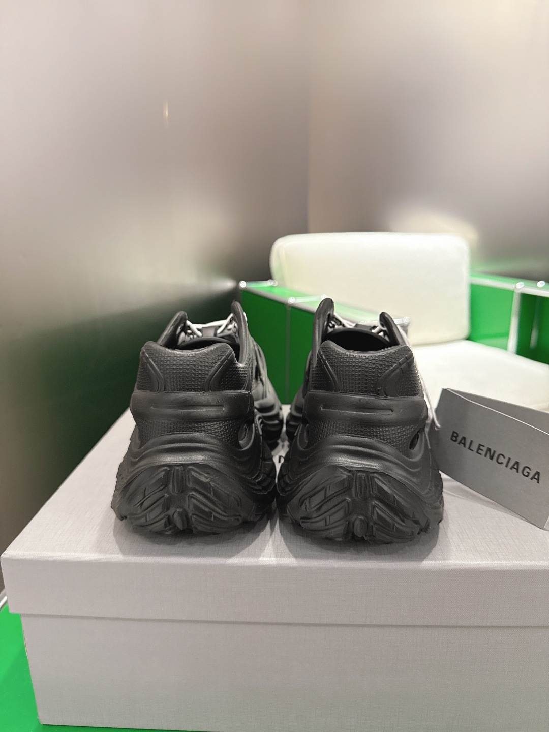 Balenciaga 码数偏小，建议拍大一码(k003)BALENCIAGA 巴黎世家沙滩拖鞋 ‼