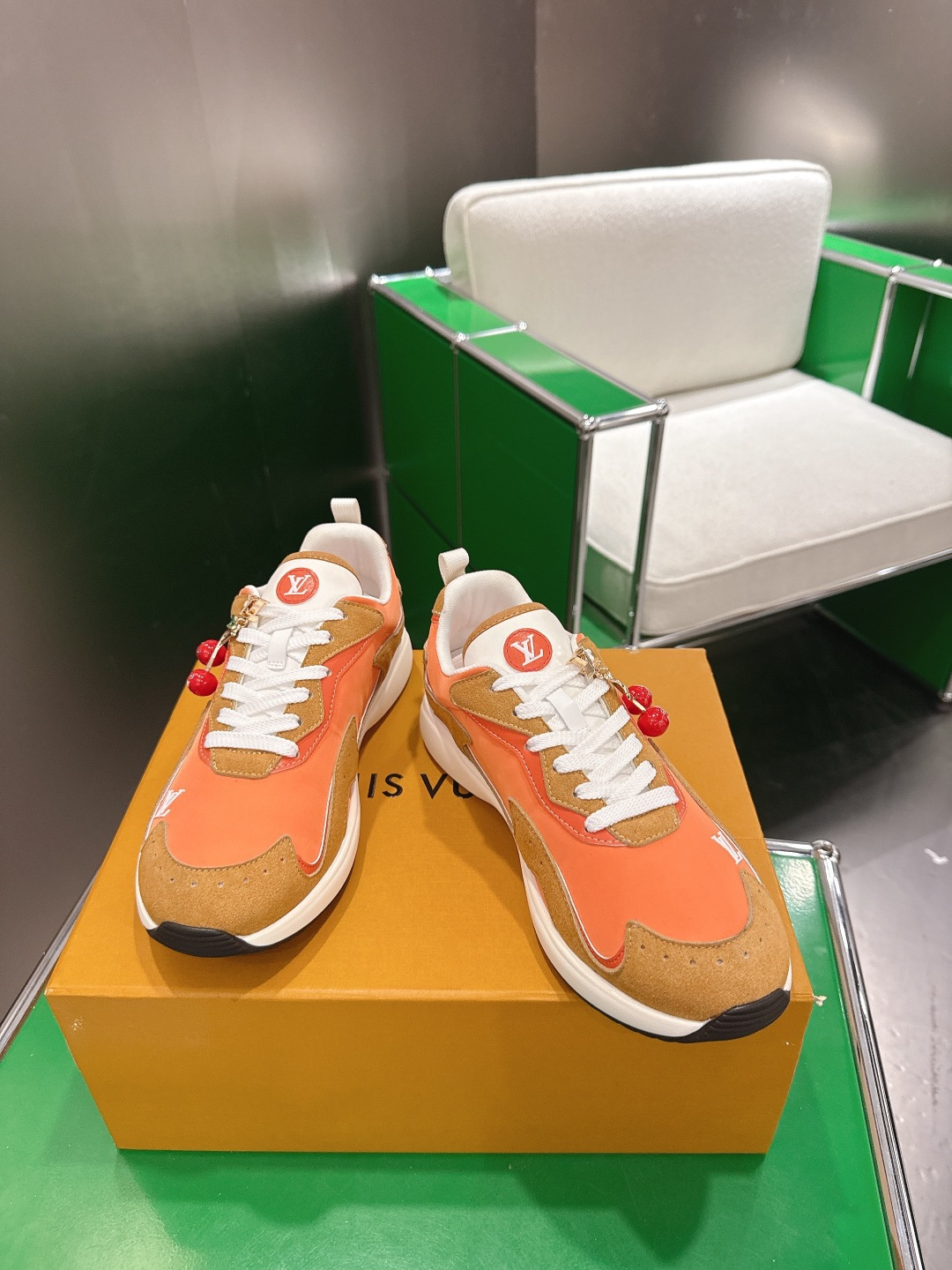 Louis Vuitton LV路易威登 全新Drop系列休闲鞋运动鞋 跑鞋‼