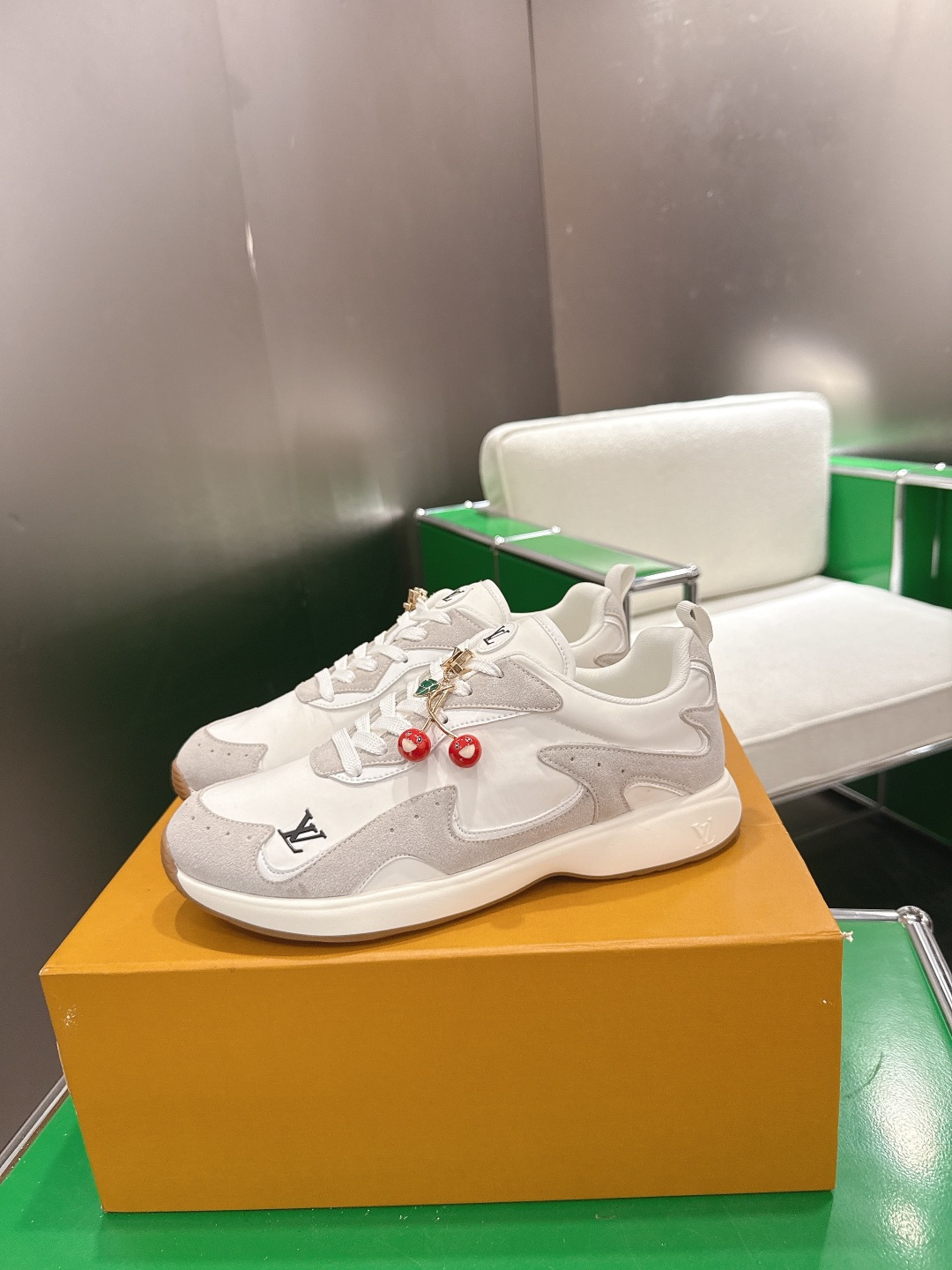 Louis Vuitton LV路易威登 全新Drop系列休闲鞋运动鞋 跑鞋‼