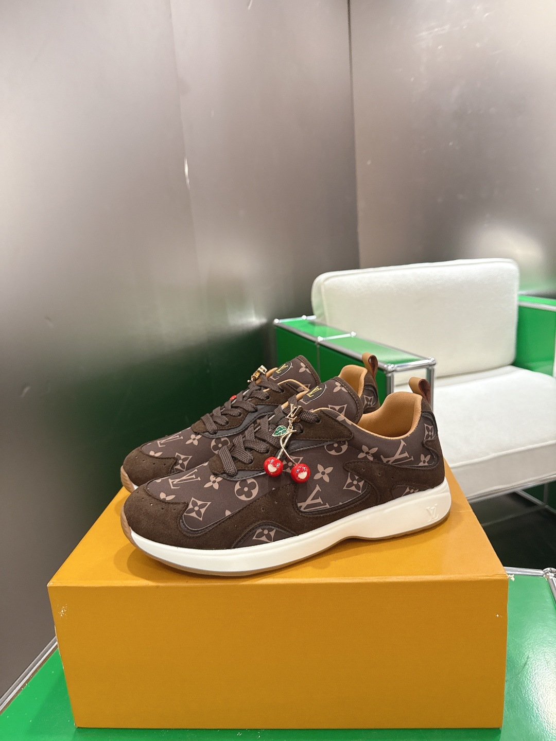 Louis Vuitton LV路易威登 全新Drop系列休闲鞋运动鞋 跑鞋‼