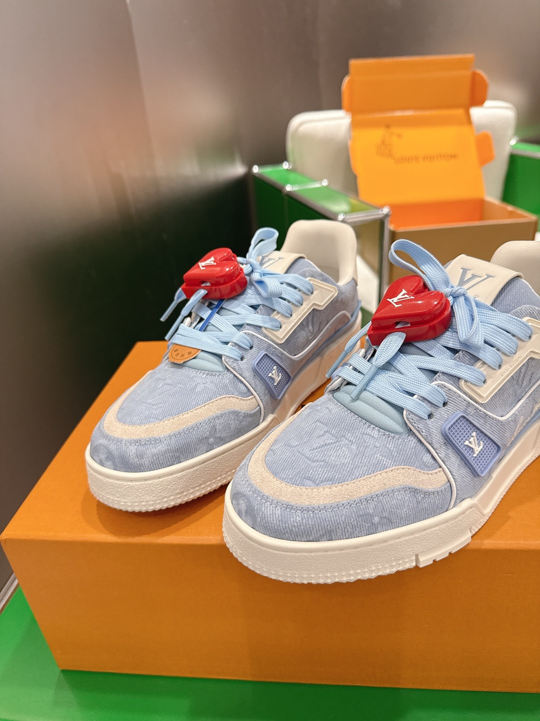 配饰60😀G2231-Louis Vuiton 路易威登 新款 LV Trainer系列板鞋篮球鞋 ‼️  本款 LV 