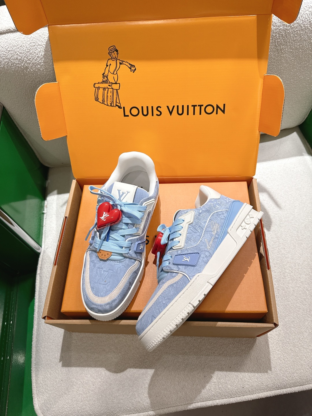 配饰60😀G2231-Louis Vuiton 路易威登 新款 LV Trainer系列板鞋篮球鞋 ‼️  本款 LV 