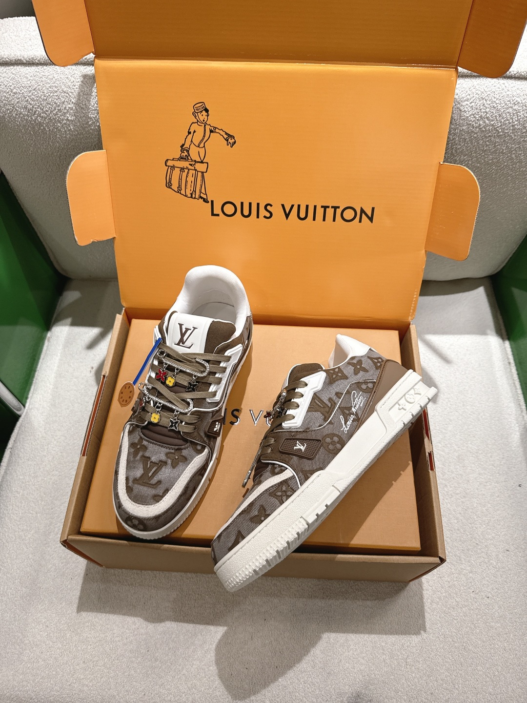 配饰60😀G2231-Louis Vuiton 路易威登 新款 LV Trainer系列板鞋篮球鞋 ‼️  本款 LV 