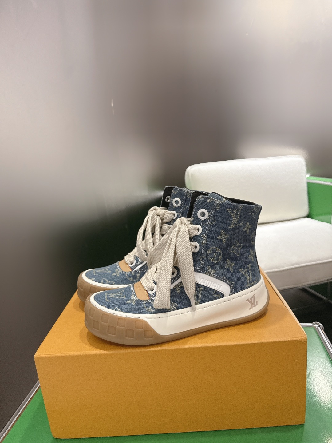 Louis Vuitton Sneakers