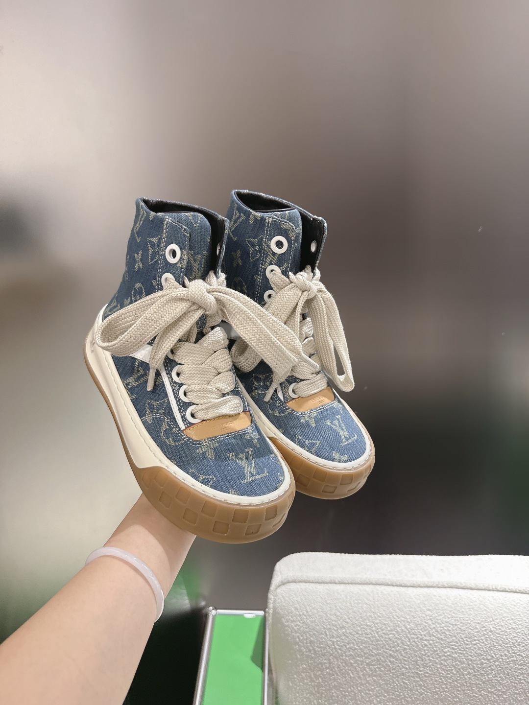 Louis Vuitton Sneakers