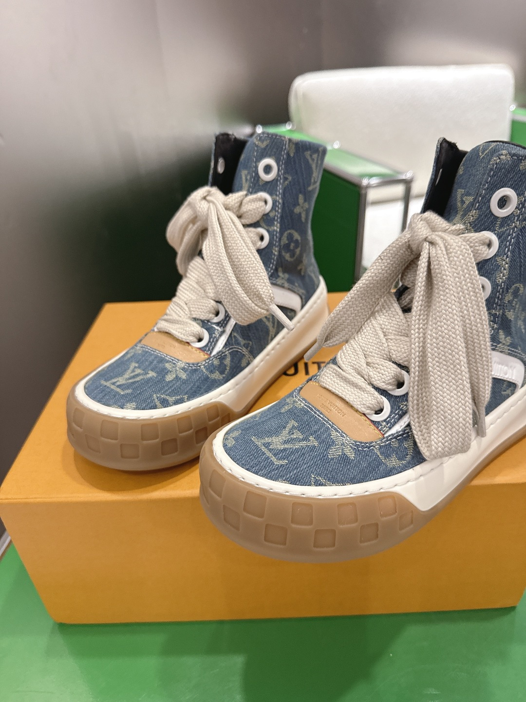 Louis Vuitton Sneakers