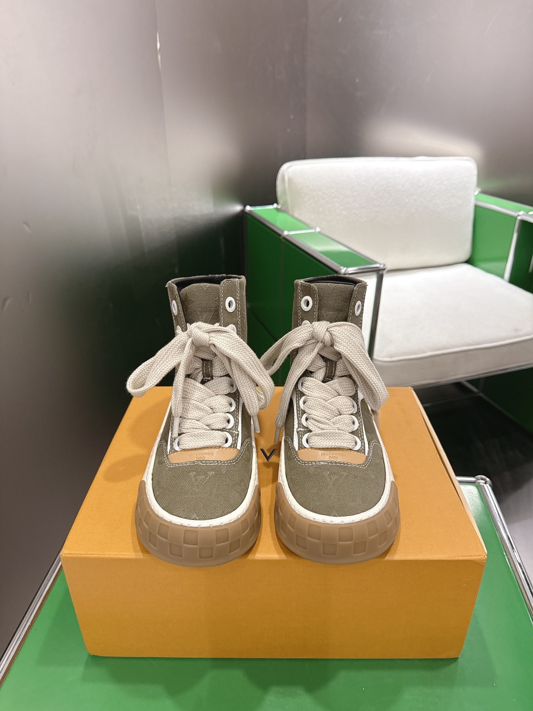 Louis Vuitton Sneakers