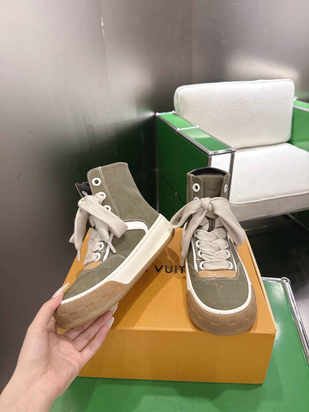Louis Vuitton Sneakers