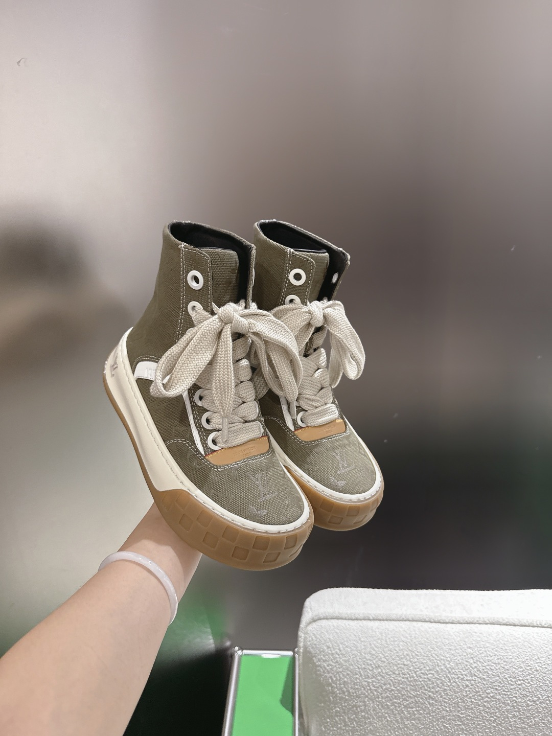 Louis Vuitton Sneakers