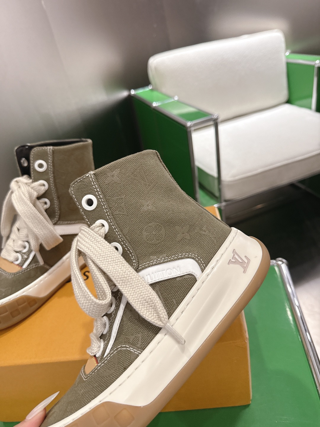 Louis Vuitton Sneakers