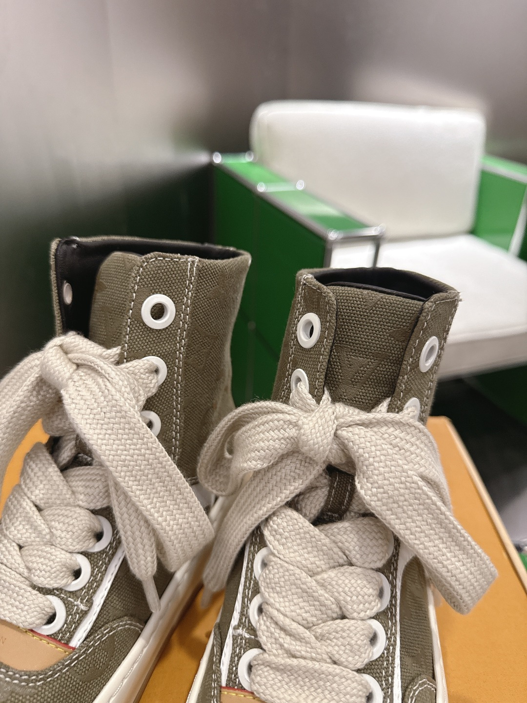 Louis Vuitton Sneakers