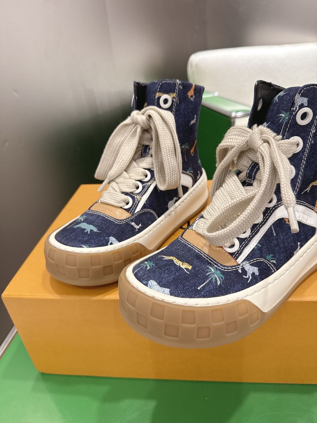 Louis Vuitton Sneakers