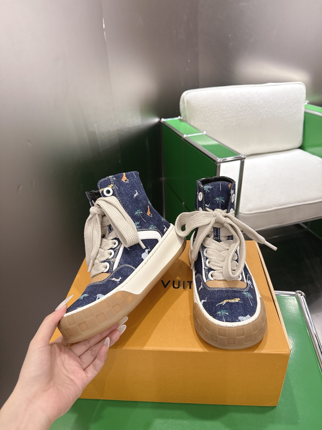 Louis Vuitton Sneakers