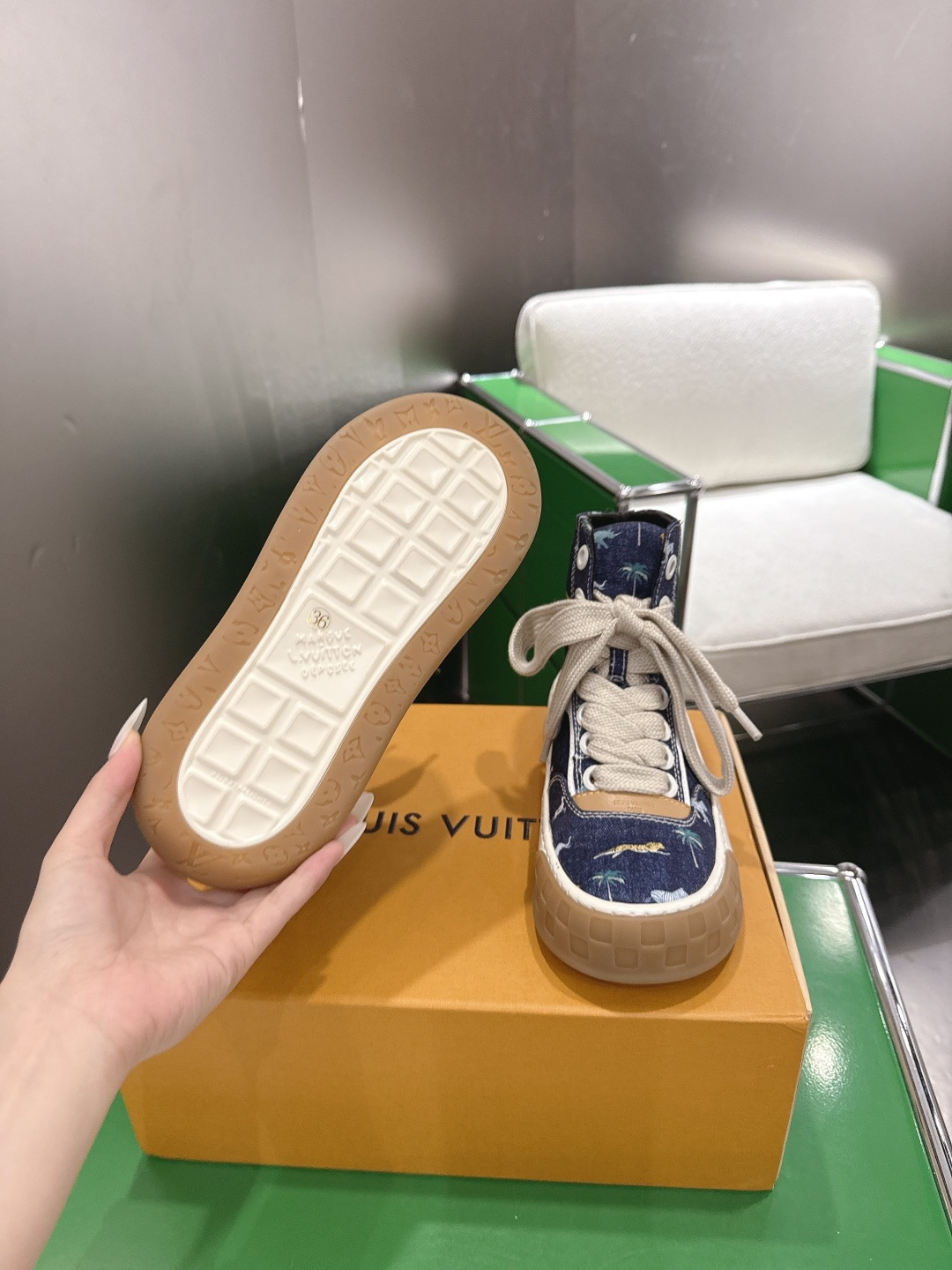 Louis Vuitton Sneakers