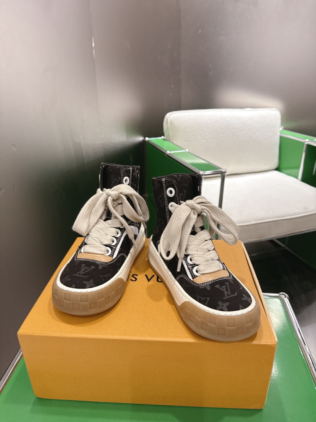 Louis Vuitton Sneakers