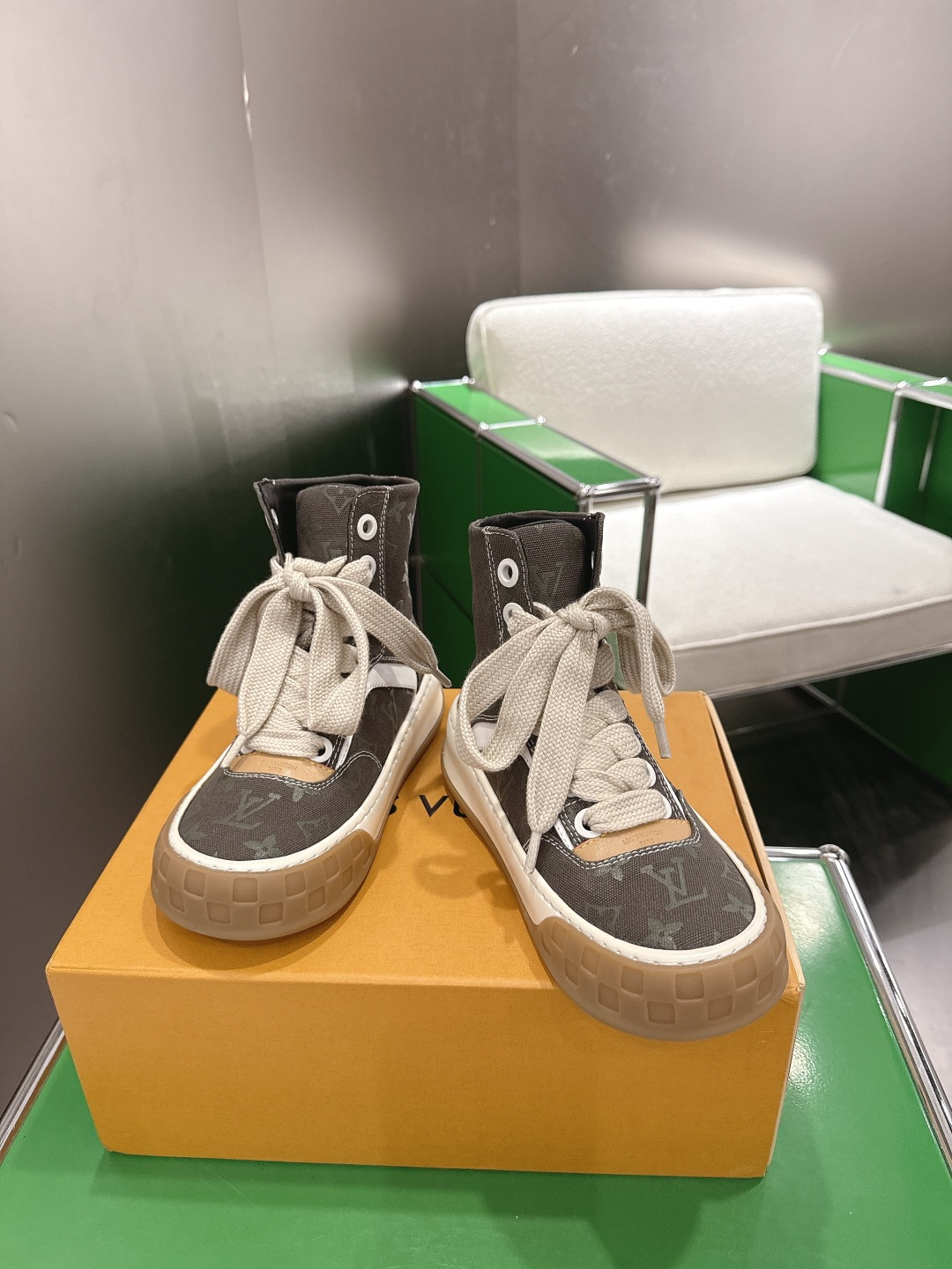 Louis Vuitton Sneakers