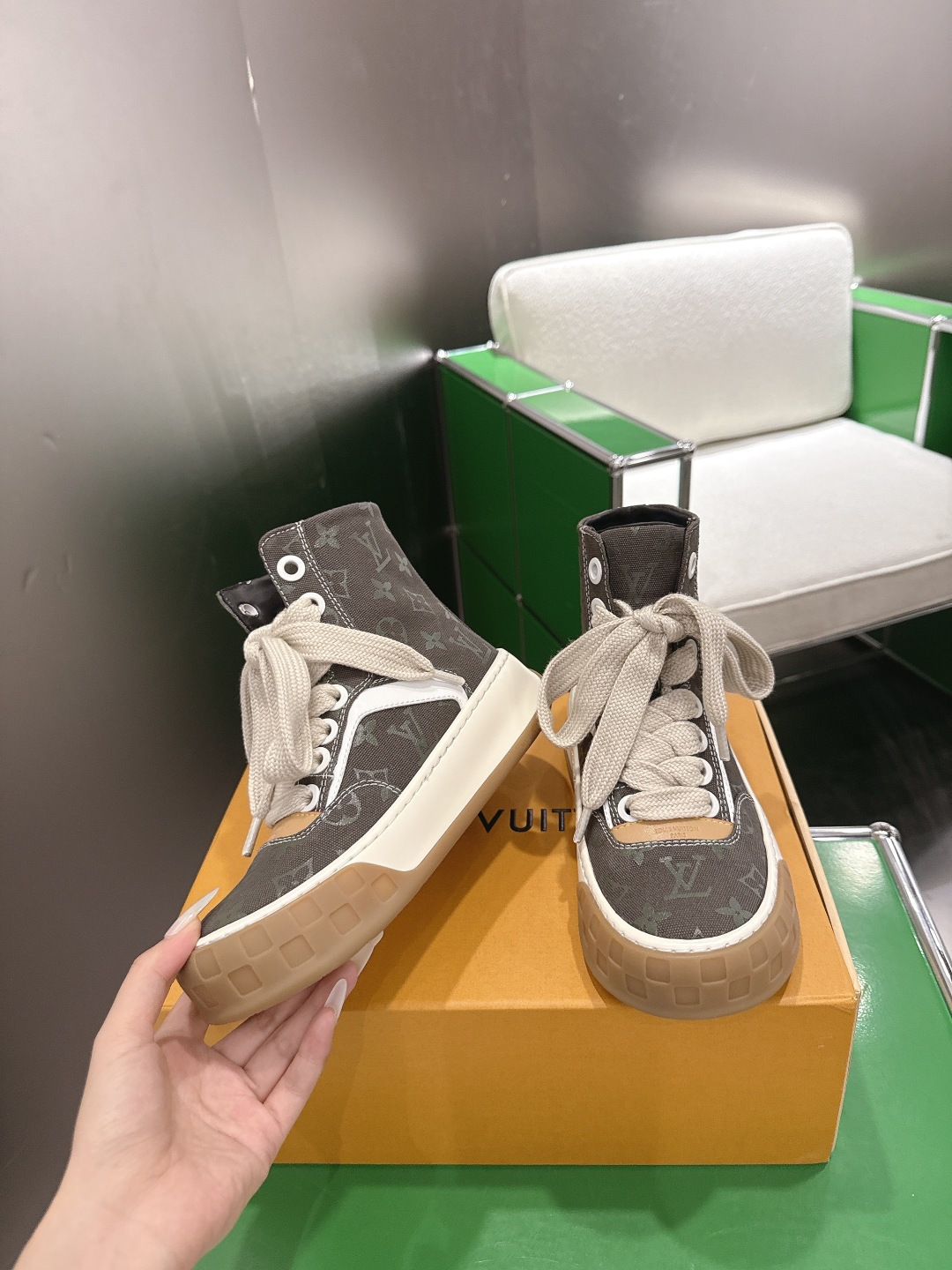 Louis Vuitton Sneakers