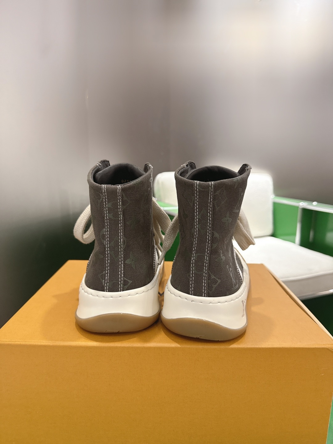 Louis Vuitton Sneakers