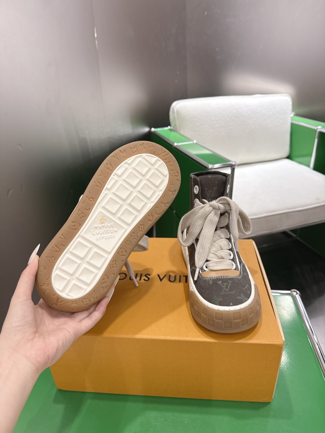 Louis Vuitton Sneakers