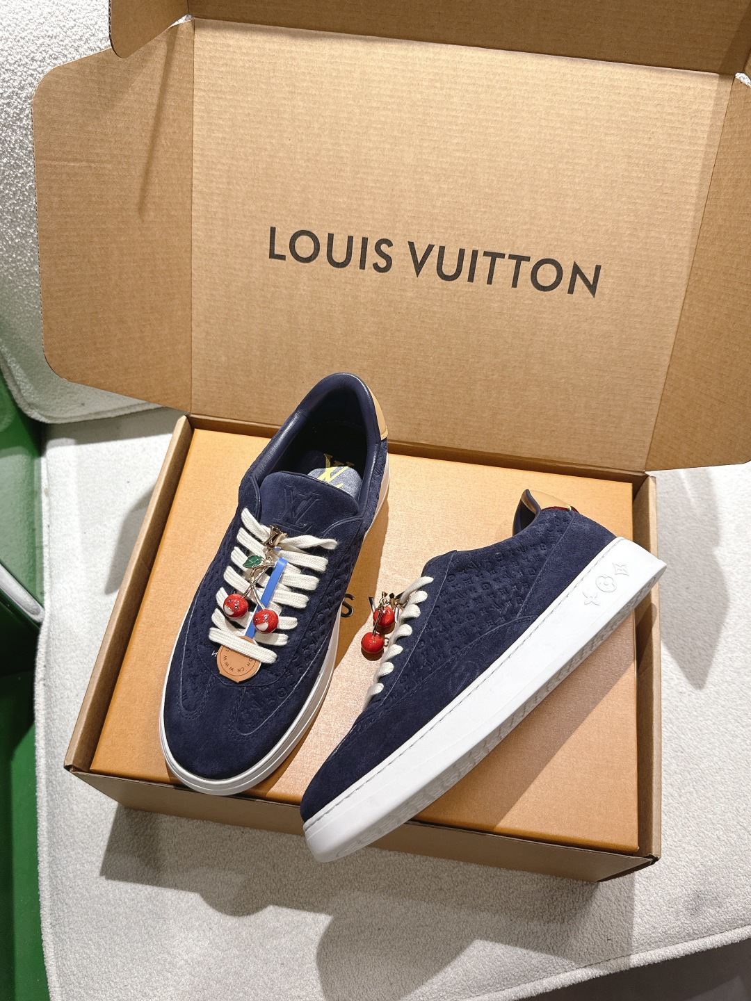 Louis Vuitton Sneakers