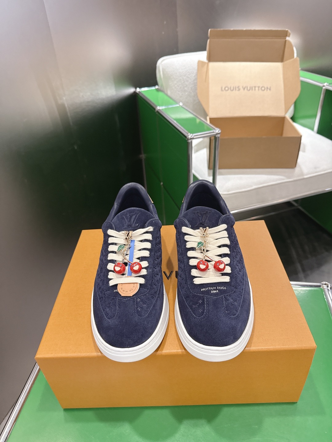 Louis Vuitton Sneakers