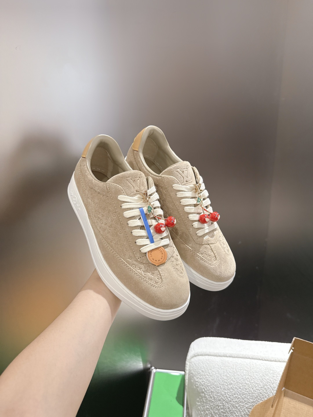 Louis Vuitton Sneakers