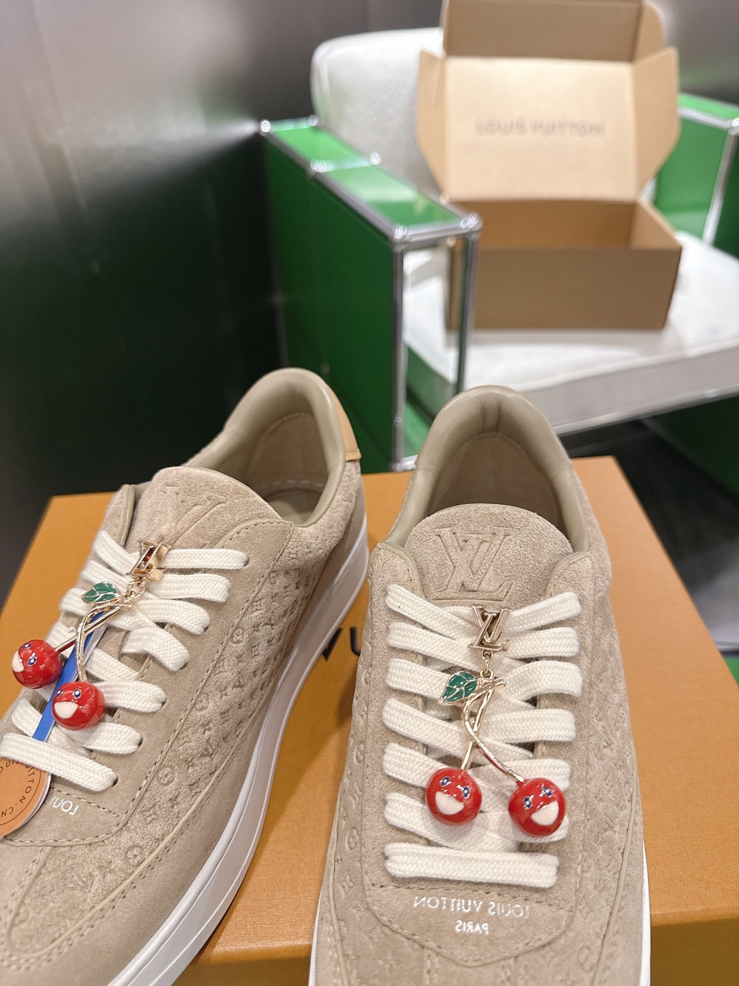Louis Vuitton Sneakers