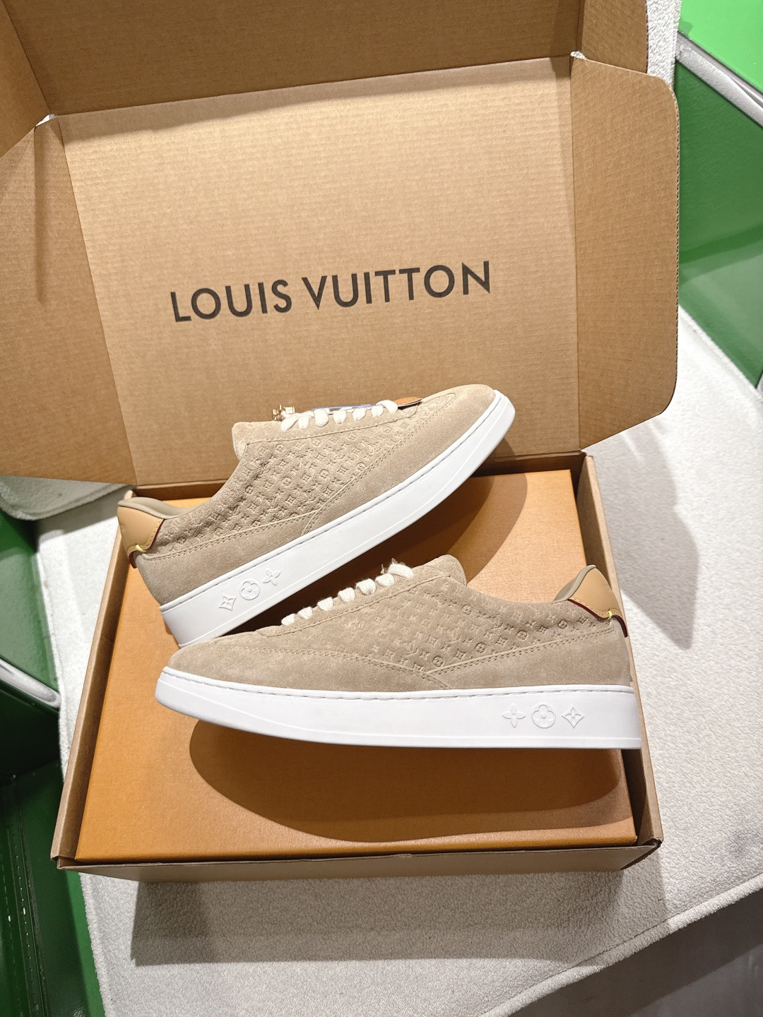 Louis Vuitton Sneakers