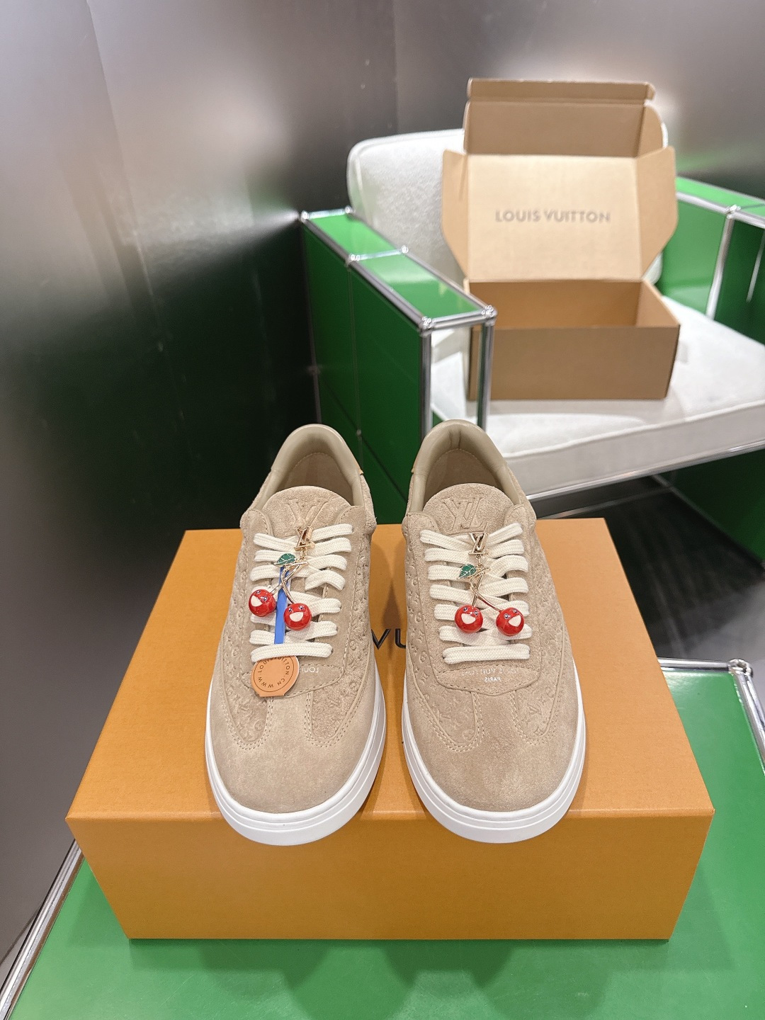 Louis Vuitton Sneakers