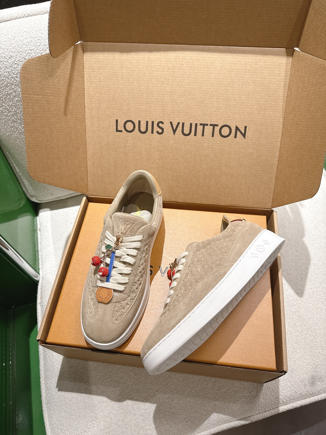 Louis Vuitton Sneakers