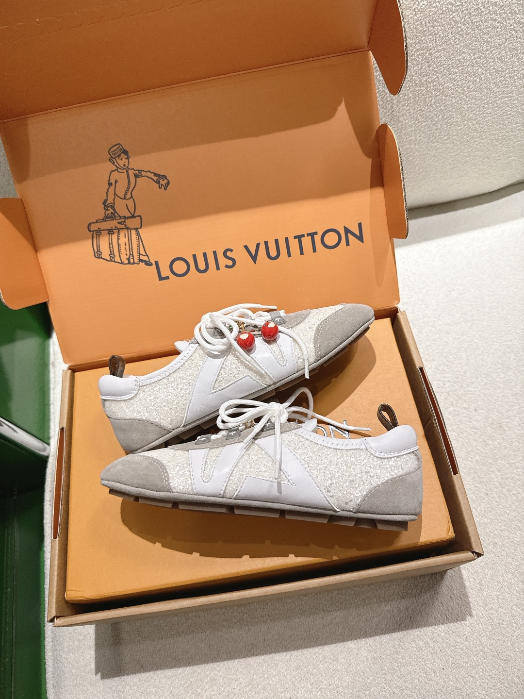 Louis Vuitton Sneakers