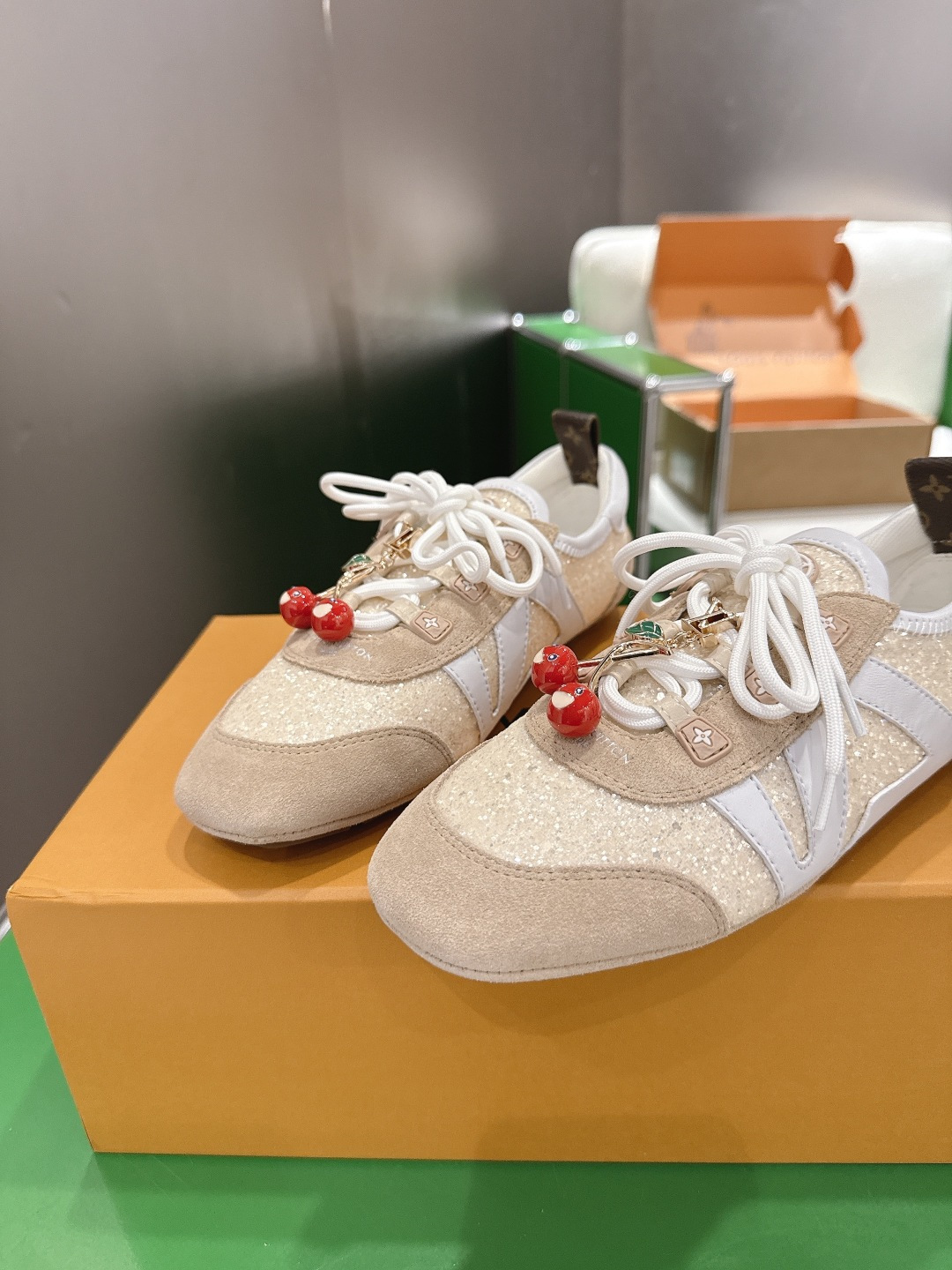 Louis Vuitton Sneakers