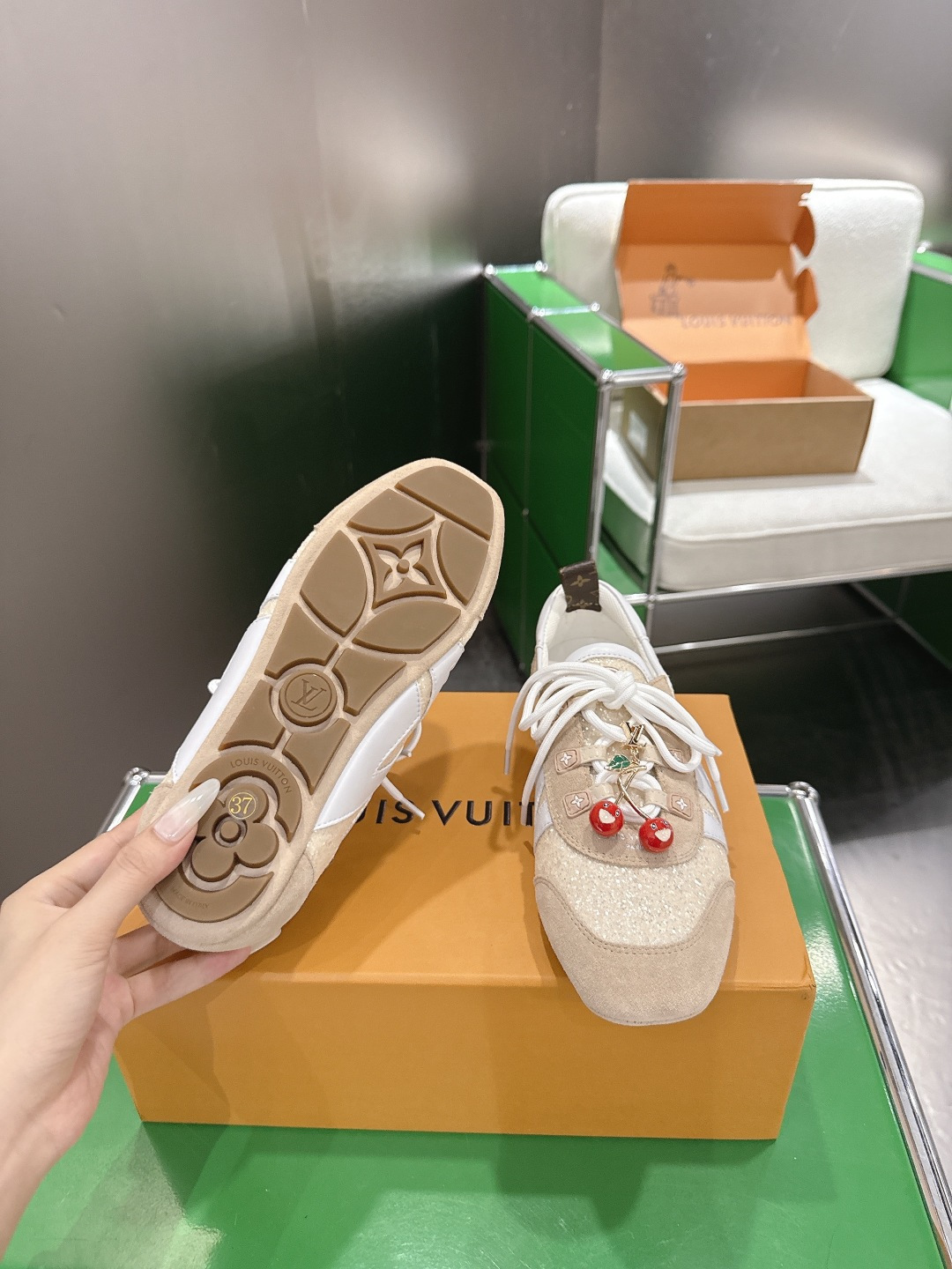 Louis Vuitton Sneakers