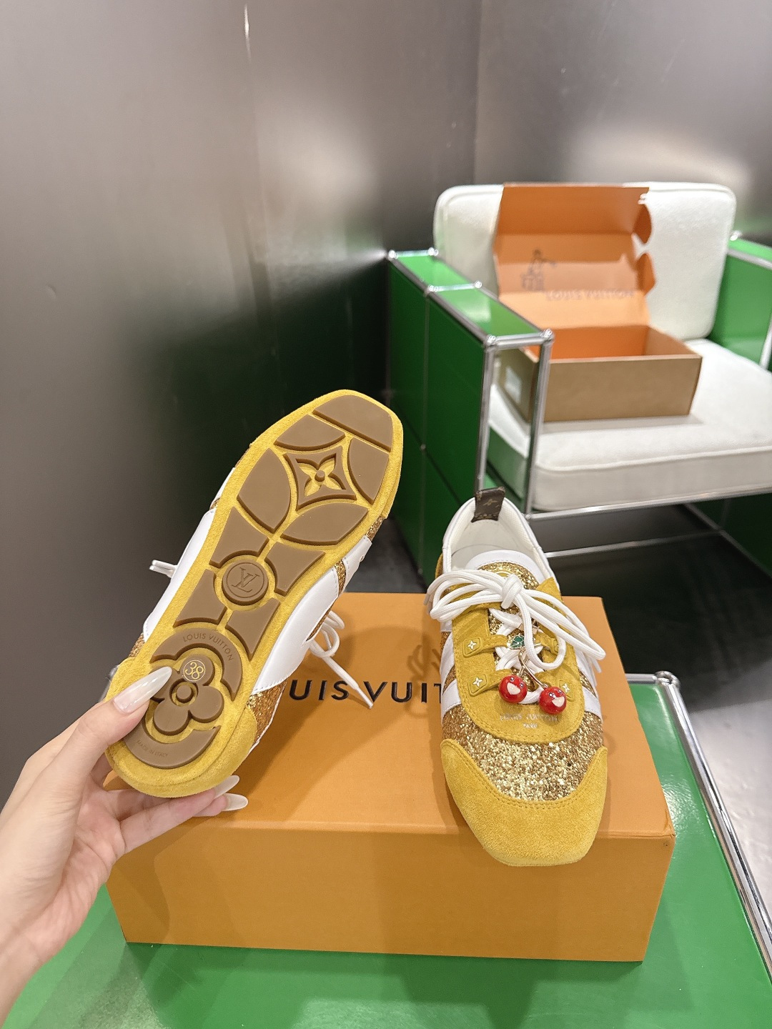 Louis Vuitton Sneakers