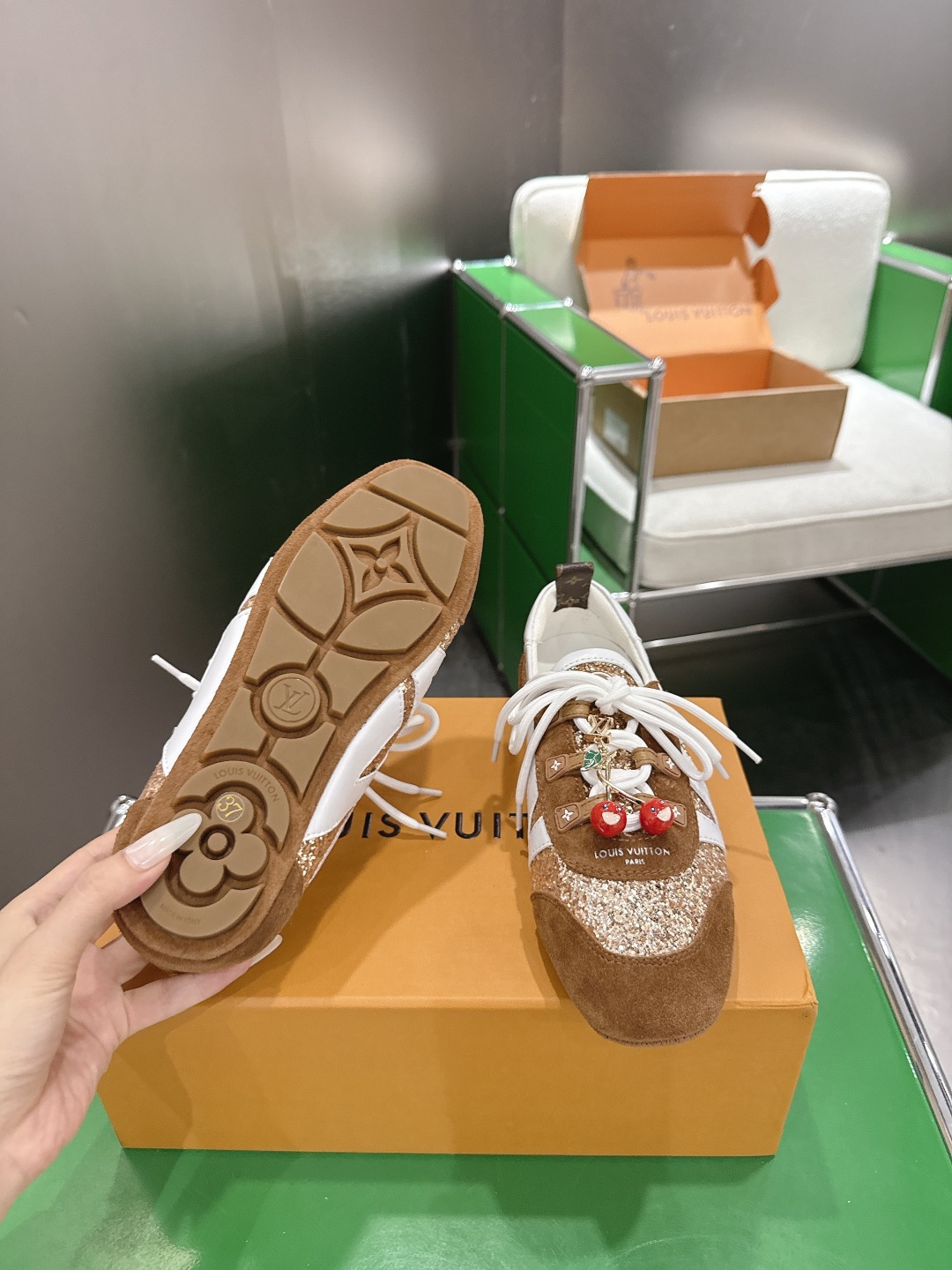 Louis Vuitton Sneakers