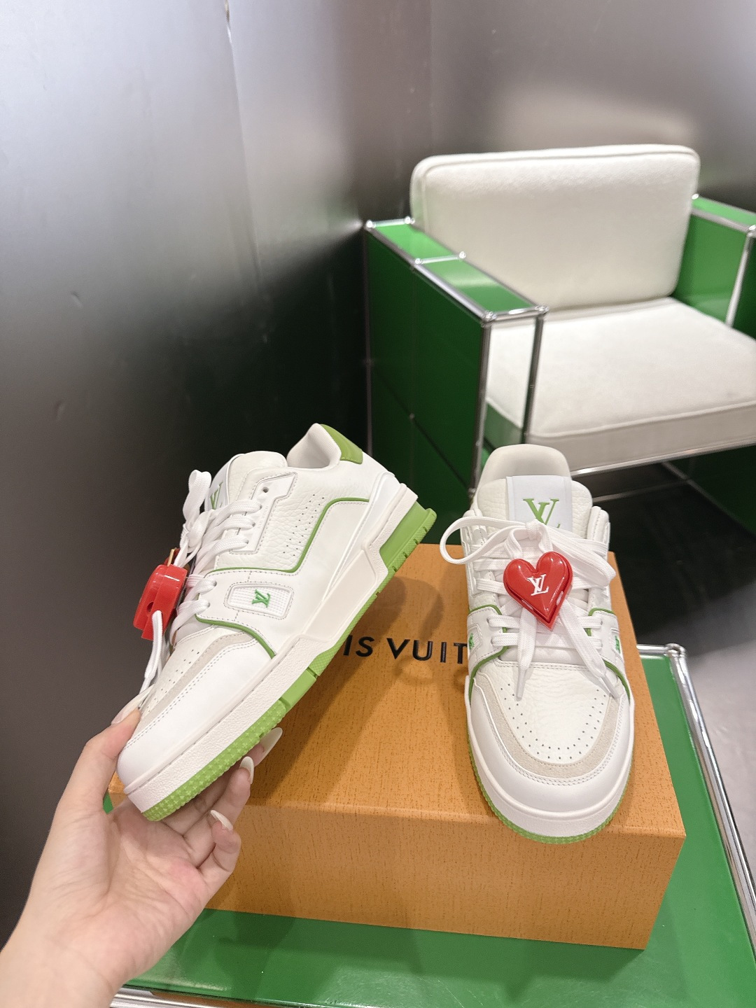 配饰60😀G2231-Louis Vuiton 路易威登 新款 LV Trainer系列板鞋篮球鞋 ‼️  本款 LV 