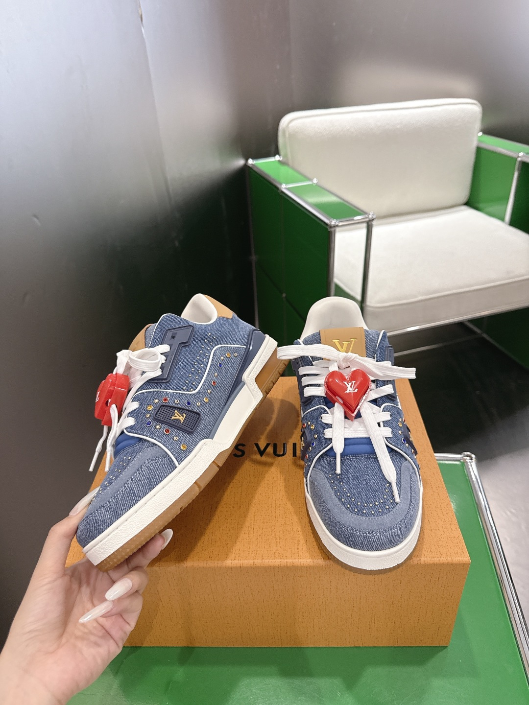 配饰60😀G2231-Louis Vuiton 路易威登 新款 LV Trainer系列板鞋篮球鞋 ‼️ 本款 LV 配饰60😀G2231-Louis Vuiton 路易威登 新款 LV Trainer系列板鞋篮球鞋 ‼️ 本款 LV