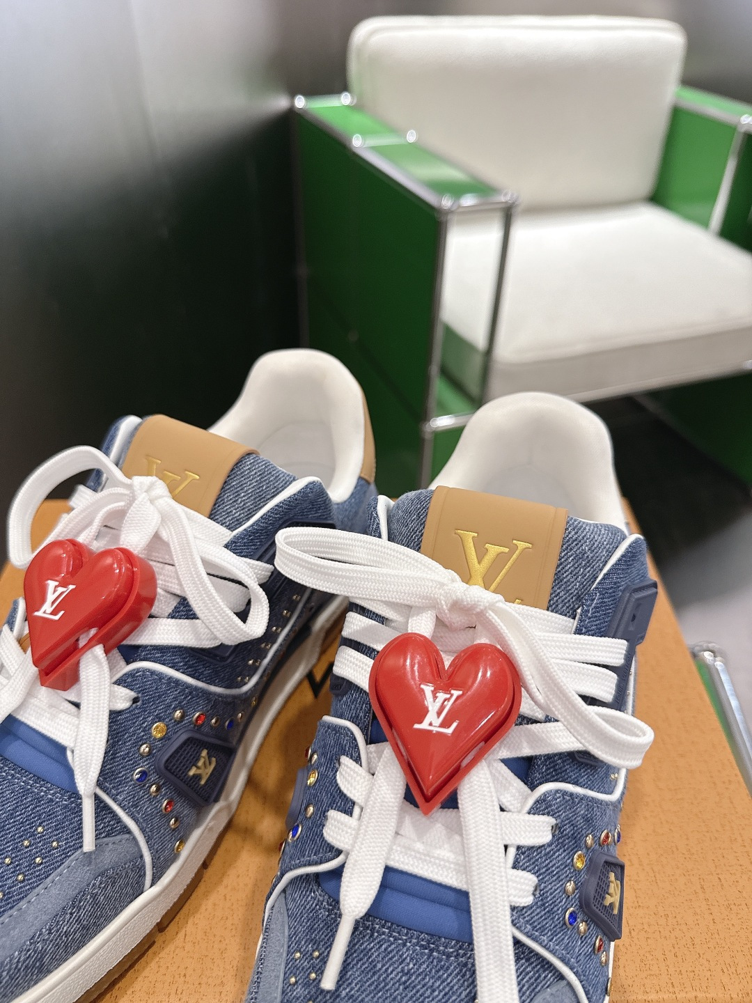 配饰60😀G2231-Louis Vuiton 路易威登 新款 LV Trainer系列板鞋篮球鞋 ‼️ 本款 LV 配饰60😀G2231-Louis Vuiton 路易威登 新款 LV Trainer系列板鞋篮球鞋 ‼️ 本款 LV