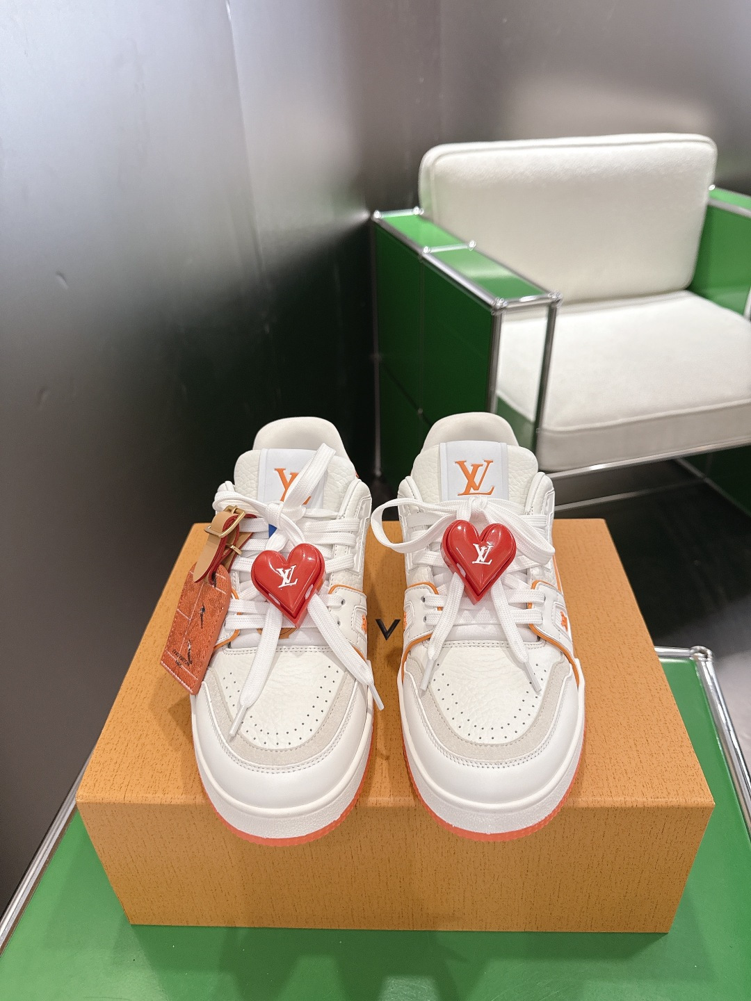 配饰60😀G2231-Louis Vuiton 路易威登 新款 LV Trainer系列板鞋篮球鞋 ‼️ 本款 LV 配饰60😀G2231-Louis Vuiton 路易威登 新款 LV Trainer系列板鞋篮球鞋 ‼️ 本款 LV