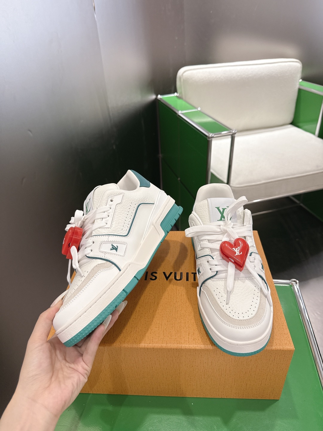 配饰60😀G2231-Louis Vuiton 路易威登 新款 LV Trainer系列板鞋篮球鞋 ‼️ 本款 LV 配饰60😀G2231-Louis Vuiton 路易威登 新款 LV Trainer系列板鞋篮球鞋 ‼️ 本款 LV