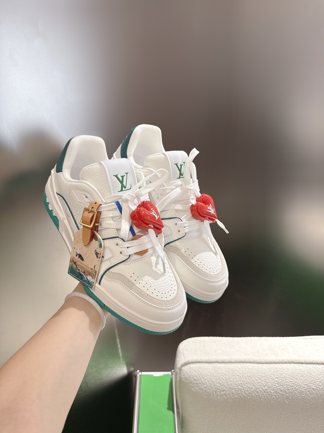 配饰60😀G2231-Louis Vuiton 路易威登 新款 LV Trainer系列板鞋篮球鞋 ‼️ 本款 LV 配饰60😀G2231-Louis Vuiton 路易威登 新款 LV Trainer系列板鞋篮球鞋 ‼️ 本款 LV