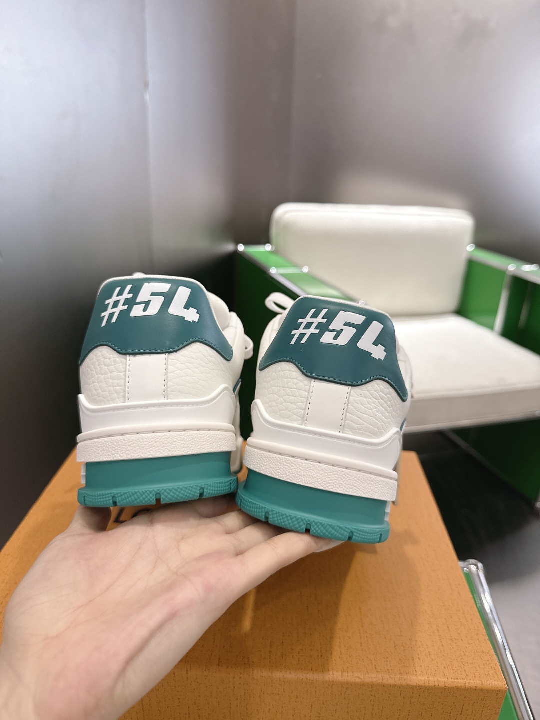 配饰60😀G2231-Louis Vuiton 路易威登 新款 LV Trainer系列板鞋篮球鞋 ‼️ 本款 LV 配饰60😀G2231-Louis Vuiton 路易威登 新款 LV Trainer系列板鞋篮球鞋 ‼️ 本款 LV