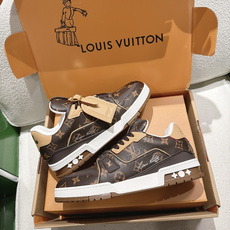 配饰60😀G2231-Louis Vuiton 路易威登 新款 LV Trainer系列板鞋篮球鞋 ‼️ 本款 LV 配饰60😀G2231-Louis Vuiton 路易威登 新款 LV Trainer系列板鞋篮球鞋 ‼️ 本款 LV
