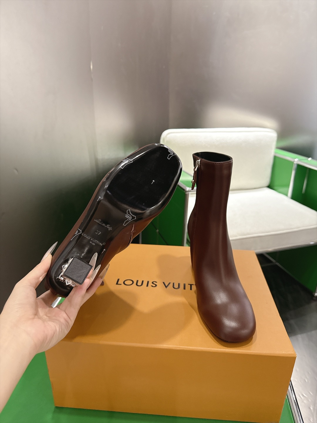 Louis Vuitton Women Shoes