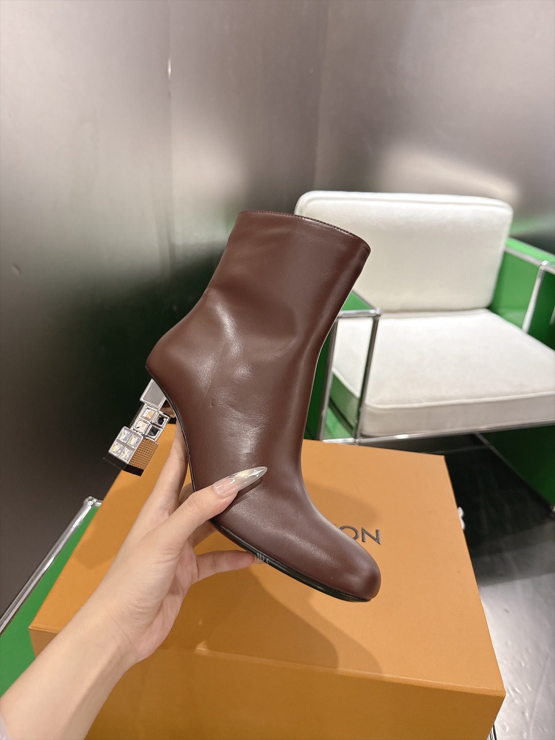 Louis Vuitton Women Shoes