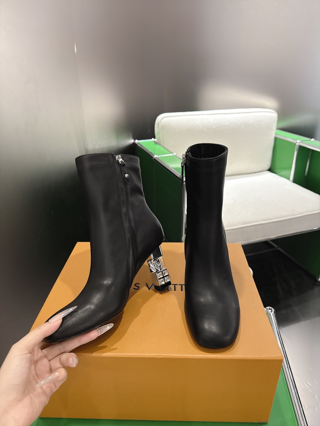 Louis Vuitton Women Shoes