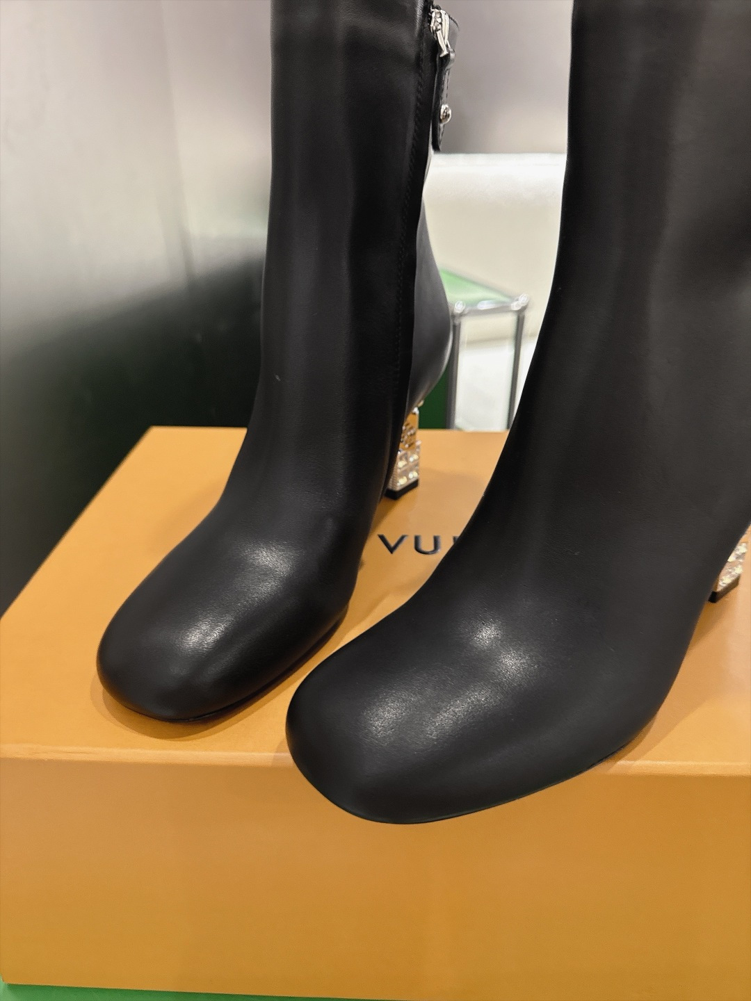 Louis Vuitton Women Shoes