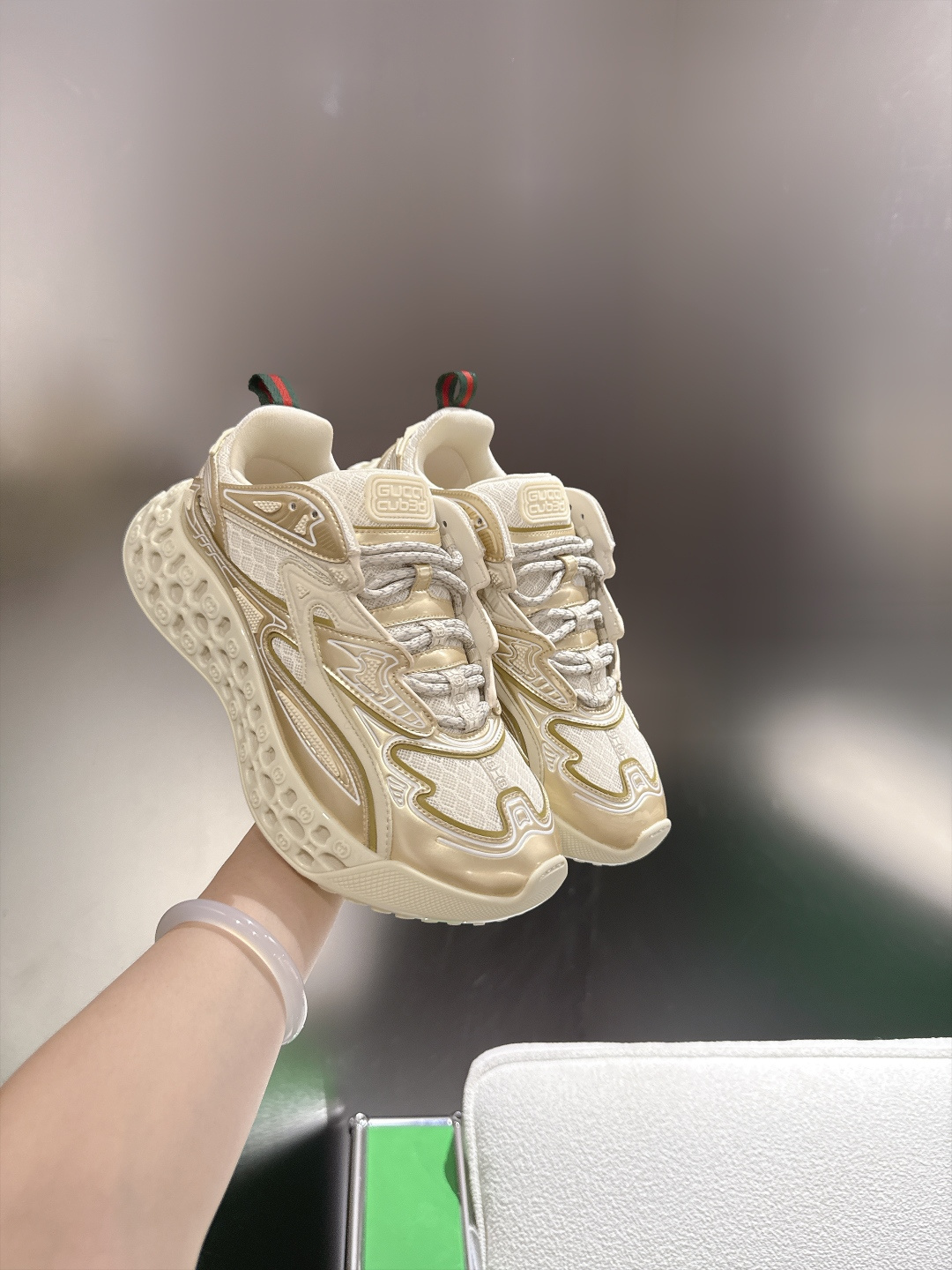 Gucci Women Shoes